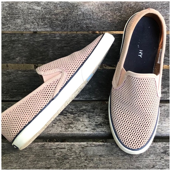 sperry seaside slip on sneaker